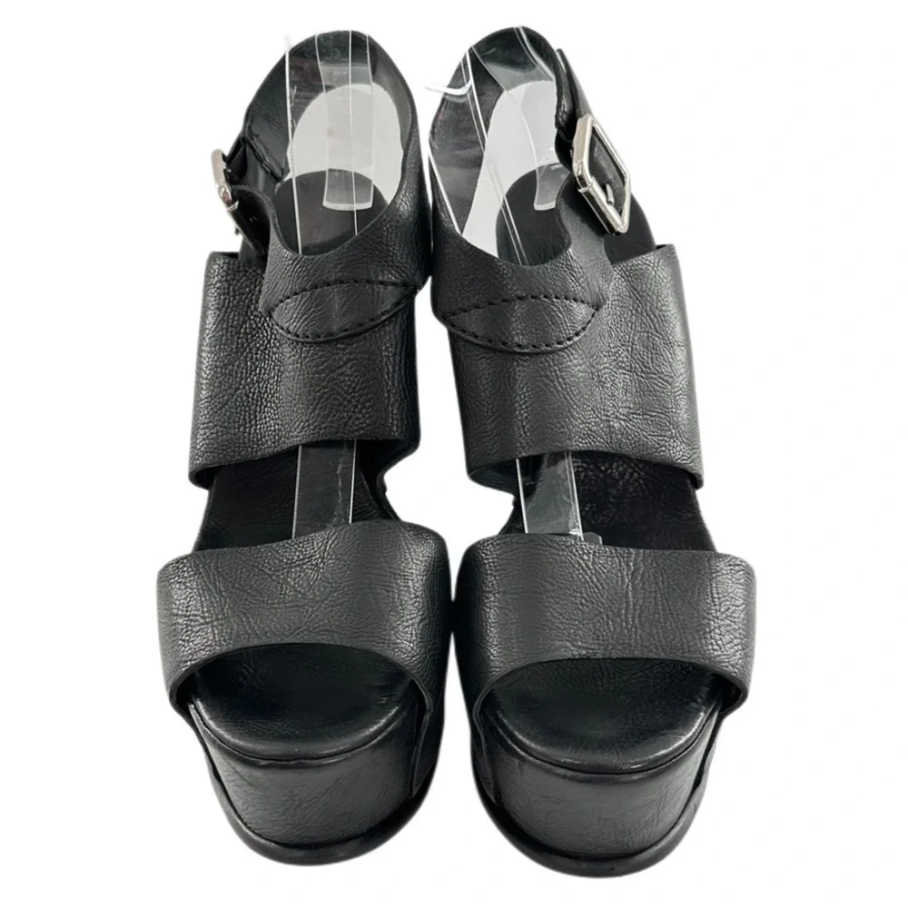 Vera Wang lavender heels size 10 41.5 black leather chunky platform avant-garde